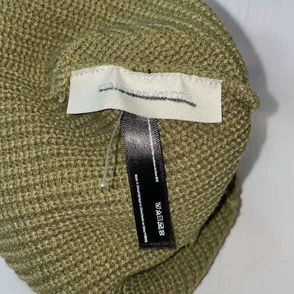 NWOT Standard Cloth 100% acrylic knit beanie - Picture 4 of 5